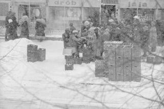 Zimę Stulecia 1978/79 mieszkańcy Kujaw i Pomorza zapamiętali na całe życie. Miałam 11 lat. Chodziliśmy tunelami ze śniegu” [GALERIA]