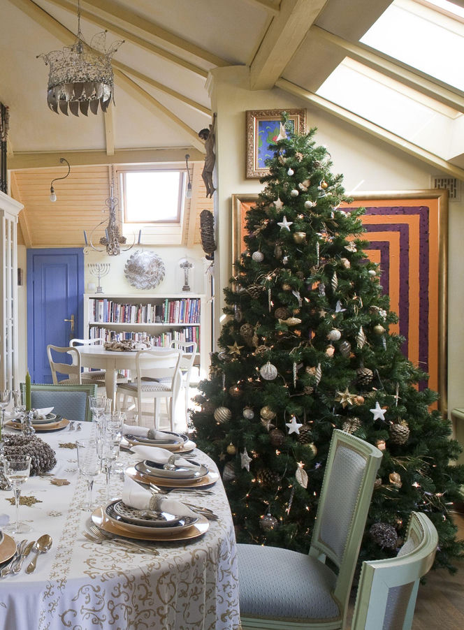 Świąteczne choinki w bieli