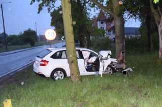 Roztrzaskał się na drzewie w Malborku. Powód wypadku był banalny