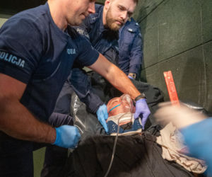 Policjanci staneli przed trudnym zadaniem, Jak sobie poradzili? 