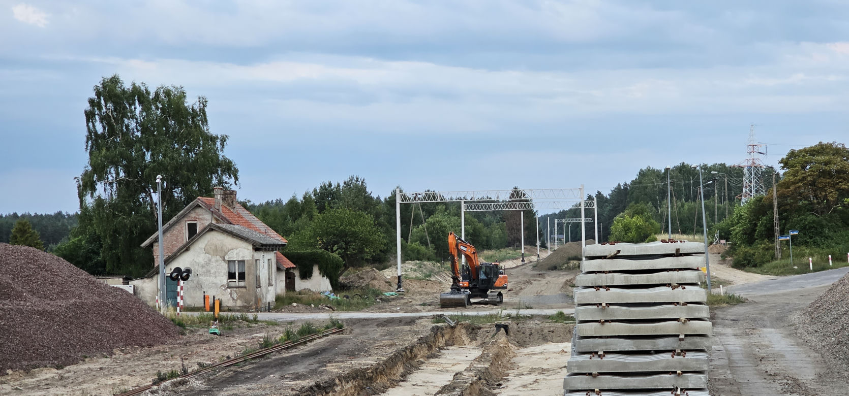 Z Olsztyna do Ełku podróż koleją będzie krótsza. Tak wygląda remont linii pod Giżyckiem