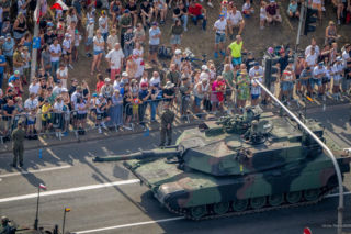 Święto Wojska Polskiego 2026: Wielka defilada w Warszawie i parada morska w Gdyni. Tysiące żołnierzy i ten sprzęt wojskowy zaskoczą Polaków