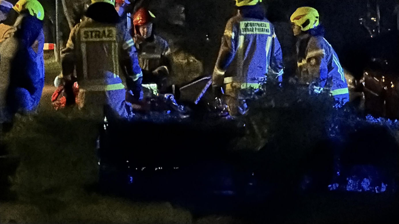 Tragiczny pożar w Legionowie. Dwie osoby reanimowane. Jedna nie przeżyła
