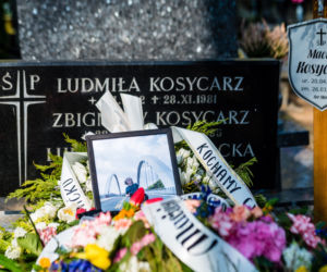 Tłumy na pogrzebie Macieja Kosycarza