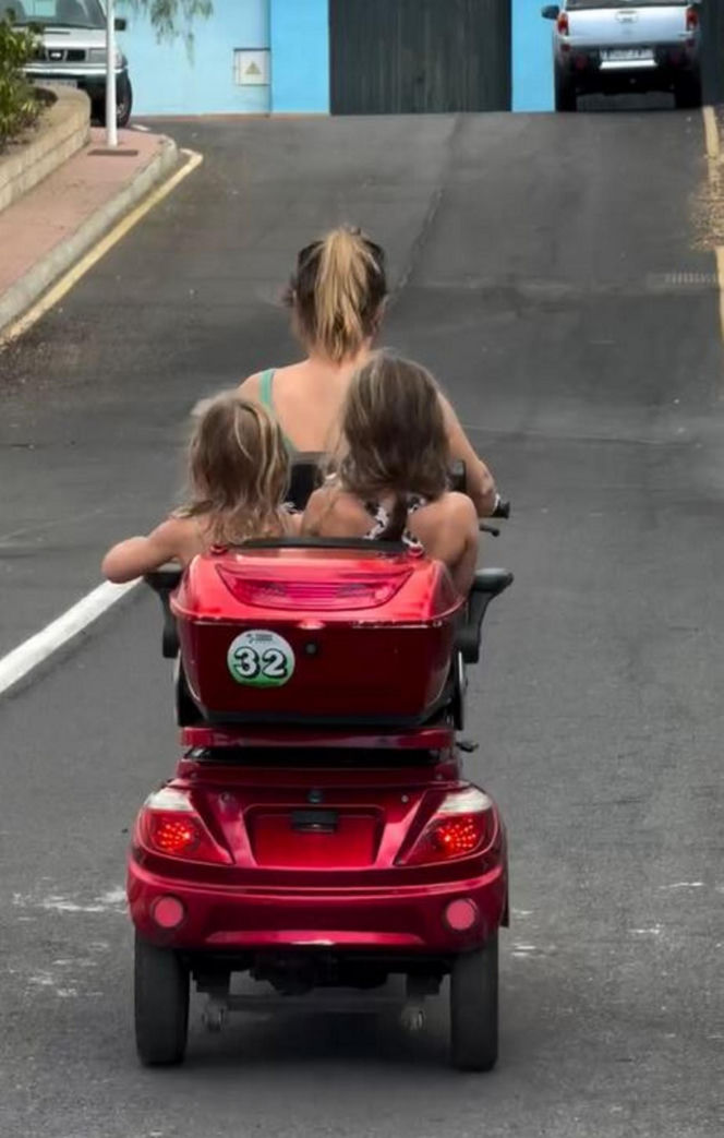 Olga Frycz z rodziną na wakacjach