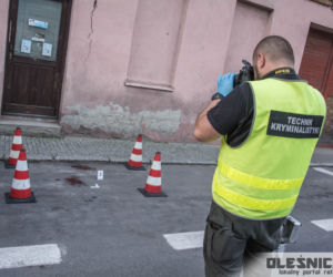 Dziecko wpadło pod samochód w Oleśnicy