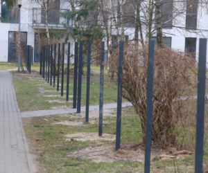 Wojna o płot i śmietnik. Konflikt mieszkańców na osiedlu w Pruszkowie