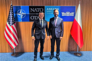Kosiniak-Kamysz: Dziękuję za dobrą rozmowę Pete! Kluczowe spotkanie Polska-USA w Ankarze