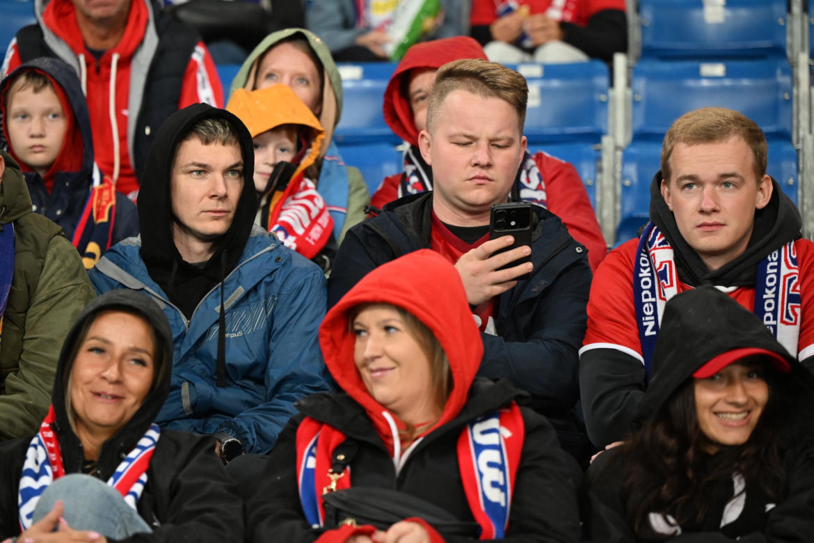 Wisła Kraków - Jagiellonia Białystok; Zdjęcia kibiców i zawodników z meczu 8. kolejki PKO BP Ekstraklasy