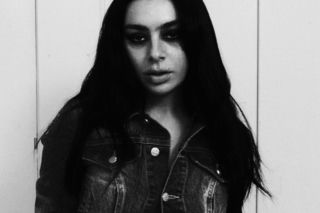 Charli XCX wydała nowy album. Music, Fashion, Film to następca kultowego Brat