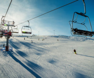 Zakopiańska drożyzna ma rywala. Tu narty są taniej