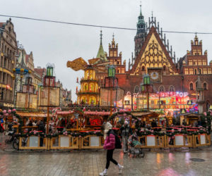 Wroclaw. Jarmark Bozonarodzeniowy juz otwarty.