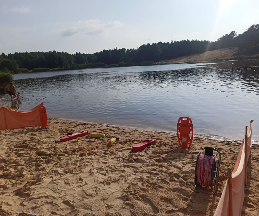 Kąpielisko na Patykach doczekało się ratownika. Nowa plaża już otwarta!
