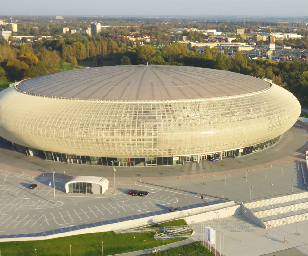 TAURON Arena Kraków zamienia się w urząd dla Ukraińców. Kto może dostać numer PESEL?