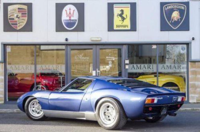 Lamborghini Miura SV Roda Stewarta