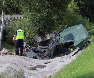 Wypadek w Grębiszewie. Tak wyglądają zmasakrowane pojazdy