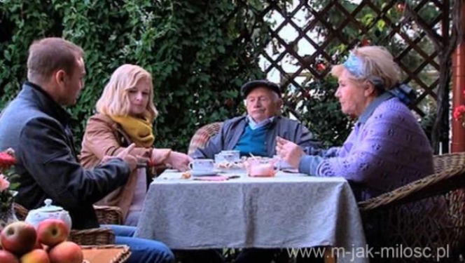M jak MIŁOŚĆ odc. 974. Barbara (Teresa Lipowska), Lucjan (Witold Pyrkosz), Marta (Dominika Ostałowska), Andrzej (Krystian Wieczorek)
