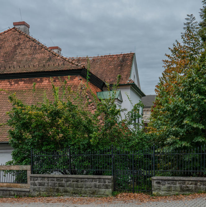 To jedno z najpiękniejszych miast w woj. małopolskim. Mikołaj Rej ukończył w nim swoje słynne dzieło