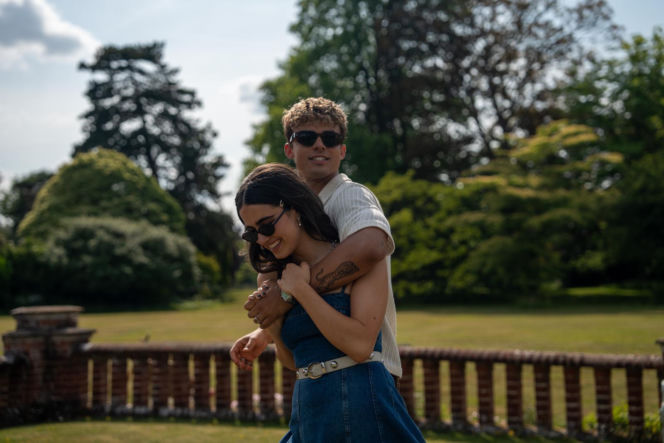 Matthew Broome i Asha Banks jako Nick i Noach w Twoja wina: Londyn