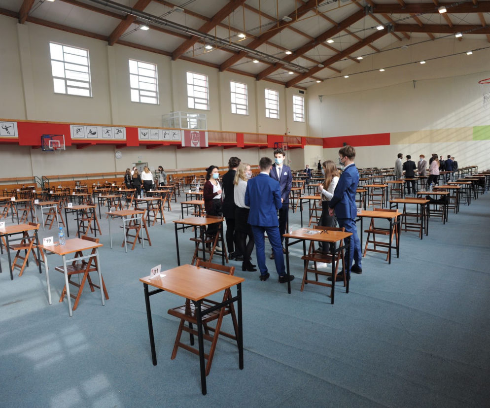 Matura 2021. CKE zawiadamia policję! Były przecieki na maturze 2021? „Mamy wątpliwości”