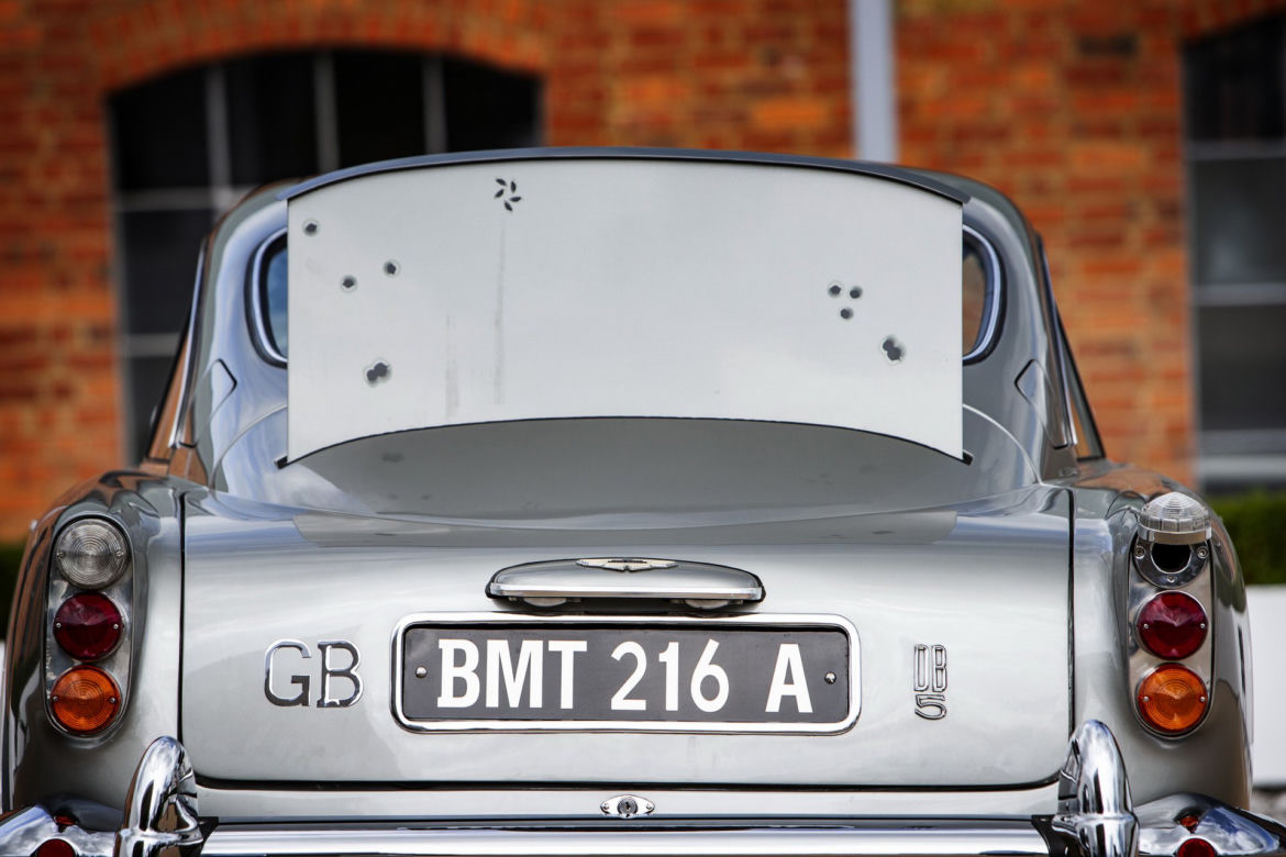 Oryginalny Aston Martin DB5 Jamesa Bonda