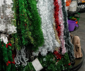 Bożonarodzeniowy towar w szczecińskich sklepach