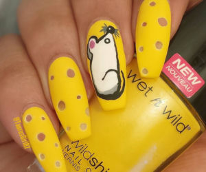 Serowy manicure, cheese nails 