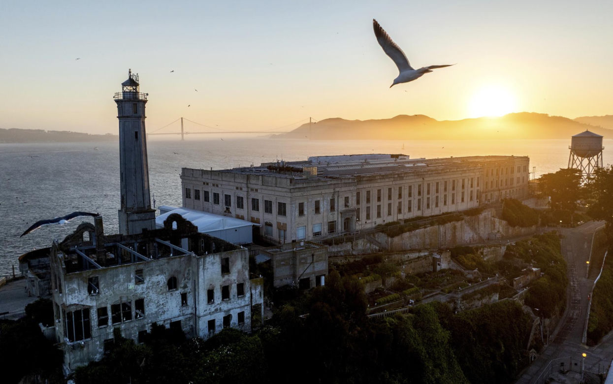 Trump chce znów zamykać ludzi w Alcatraz