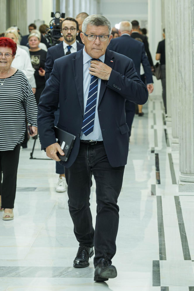 Powakacyjna rewia mody w Sejmie