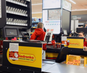 Sypnęli pracownikom premię z okazji Wielkanocy