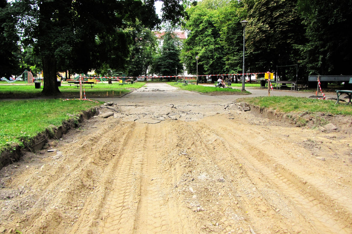 Rewitalizacja parku przy ul. Dąbrowskiego w Rzeszowie