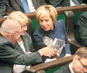 Posłowie zaczęli świętować a ja będę harowała nawet w Wigilię