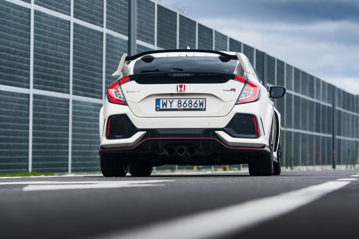 Honda Civic Type R 2.0 i-VTEC Turbo 320 KM