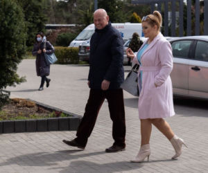 Na dobre i na złe, odcinek 817: Alina Fisher (Katarzyna Skrzynecka), Stefan Tretter (Piotr Garlicki)
