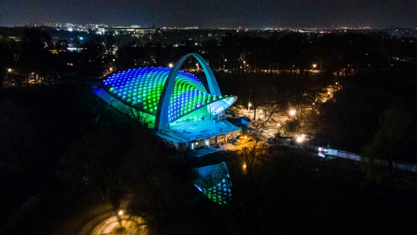 Spektakularna iluminacja Teatru Letniego w Szczecinie