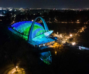 Spektakularna iluminacja Teatru Letniego w Szczecinie