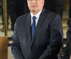 Dykiel zmiażdżyła Komorowskiego na żywo