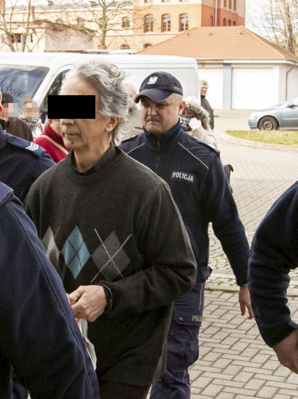 Skrócili pedofilowi wyrok, znów wróci do dzieci?