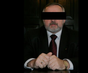 Były poseł trafił do aresztu! Zarzut: Pedofilia. 20 lat temu opisaliśmy jego wcześniejsze uczynki!