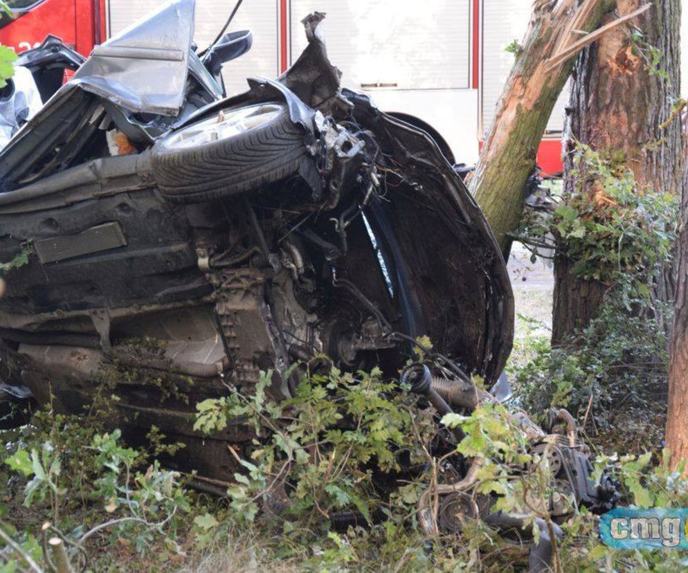 Tragiczny wypadek w miejscowości Miradz, czterech młodych ludzi nie żyje