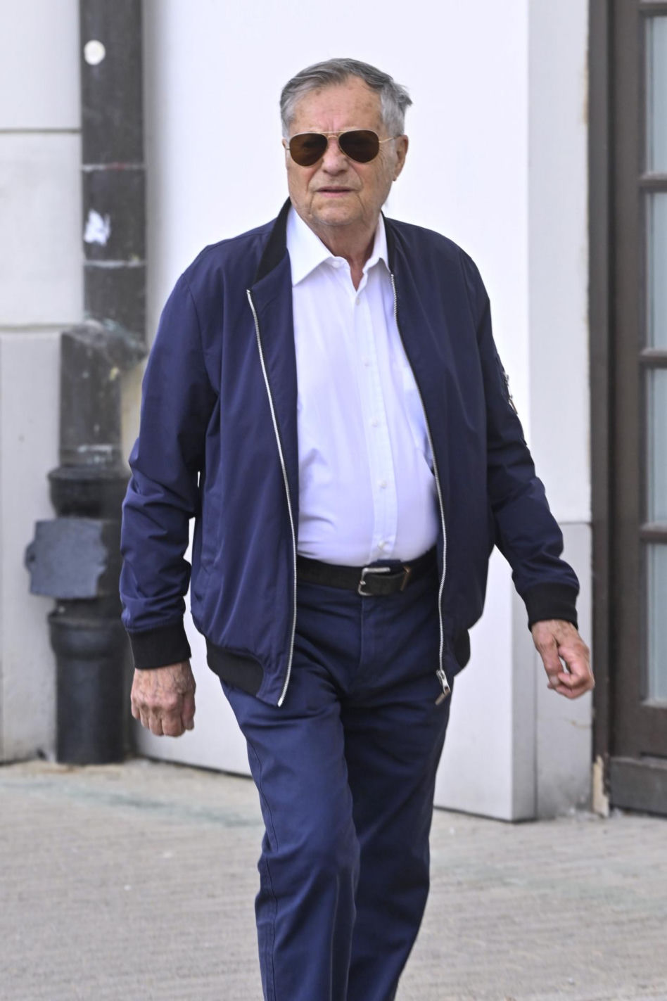 Pogrzeb Stanisławy Celińskiej. Tak się "wystroiły" gwiazdy. Karolak robił nawet zdjęcia telefonem! Wprowadzają nowy pogrzebowy savoir vivre?
