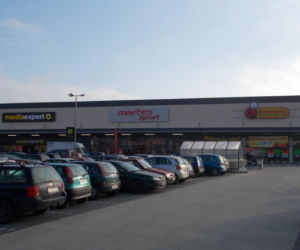 Parking centrum handlowego Miejsce Piastowe - nowa inwestycja w województwie podkarpackim. Powierzchnia całkowita obiektu to 4 700 m2