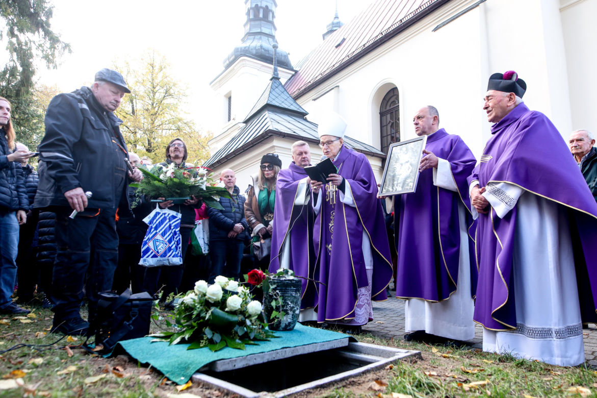 Pogrzeb Marka Perepeczki. W Częstochowie ponownie pochowano filmowego Janosika