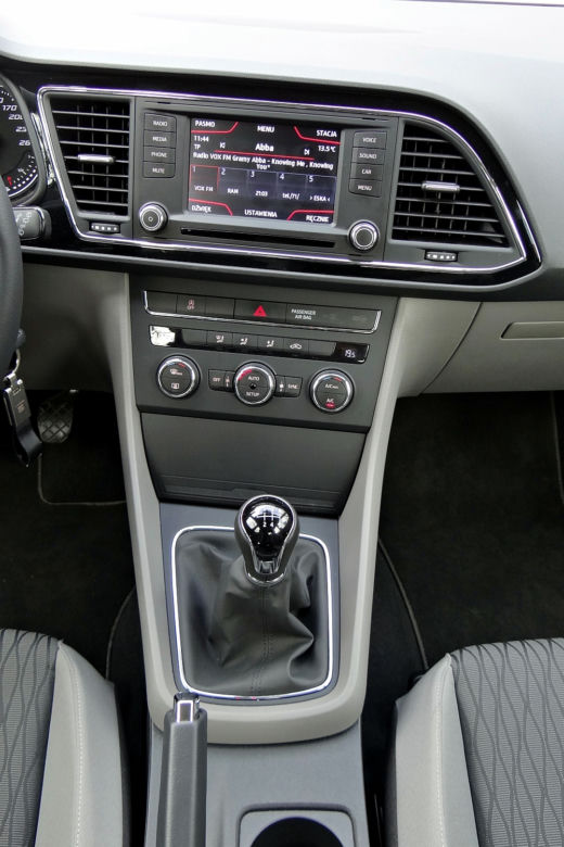 Seat Leon - panel centralny