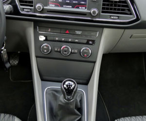 Seat Leon - panel centralny