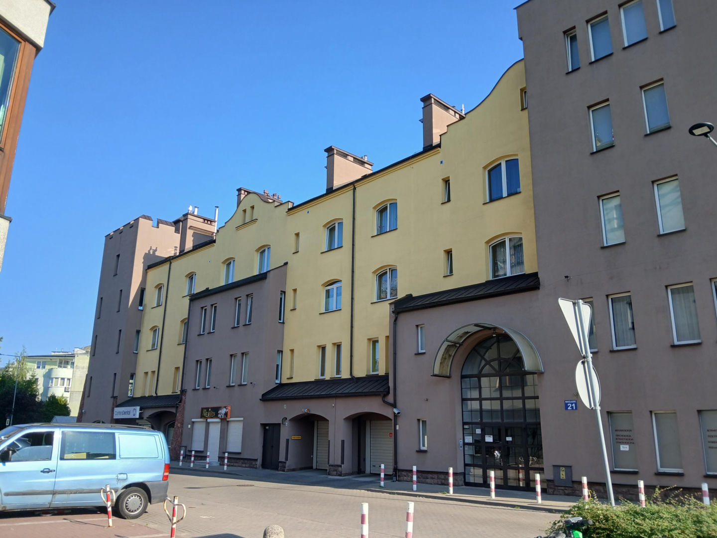 Blok Zamek Imieliński przy ul. Makolągwy w Warszawie