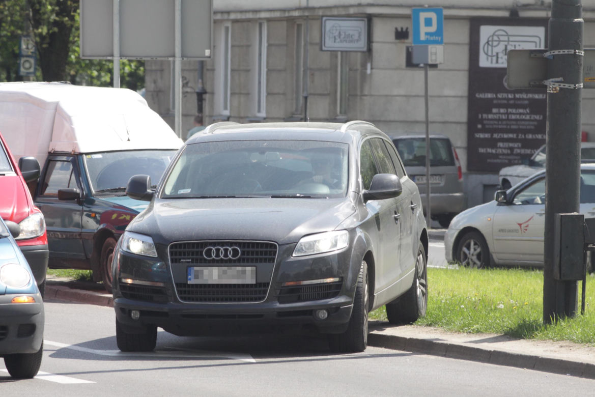Doda miała wypadek. Polonez staranował jej audi Q7