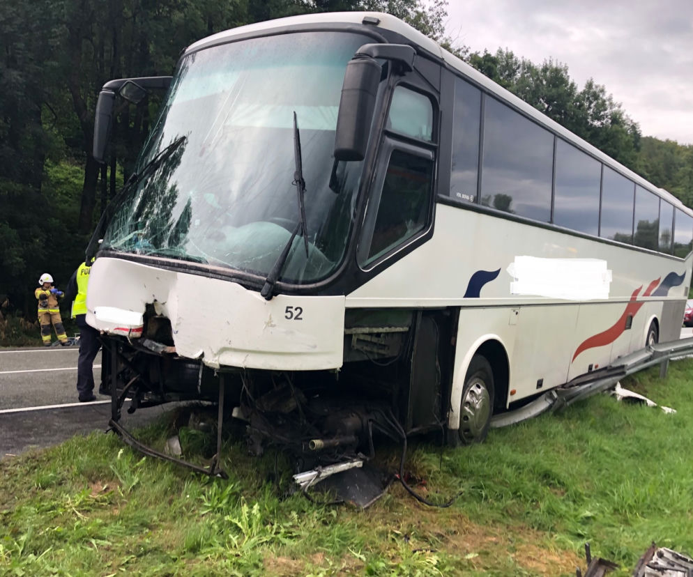 Wypadek w Witowicach Górnych. Nie żyją dwie osoby, ranne są dzieci