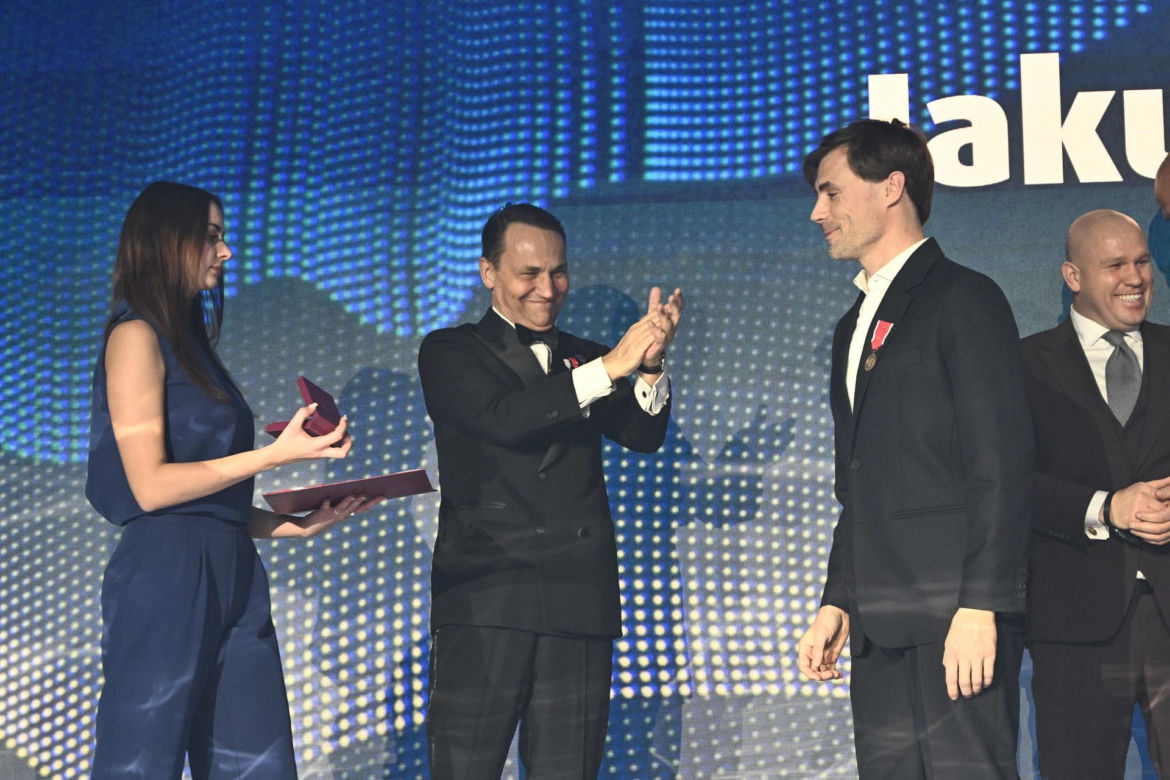 Radosław Sikorski odznaczył Ambasadorów Totalizatora Sportowego