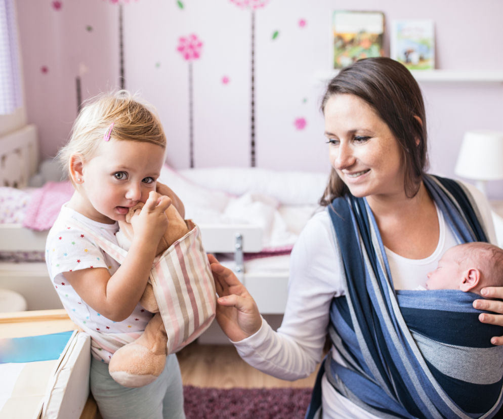  10 zasad bezpiecznego noszenie niemowlęcia w chuście